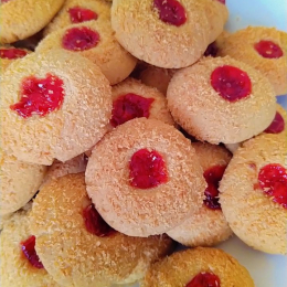 Cookies ya Jam yenye Nazi